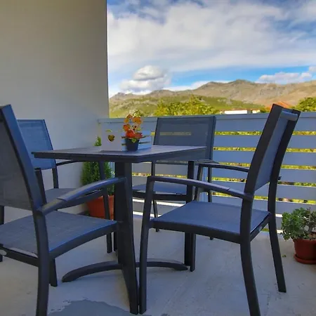 Apartman Petra *