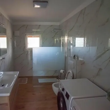 Apartman Petra * Opuzen (Dubrovnik-Neretva)