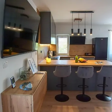 Apartman Petra * Opuzen (Dubrovnik-Neretva)